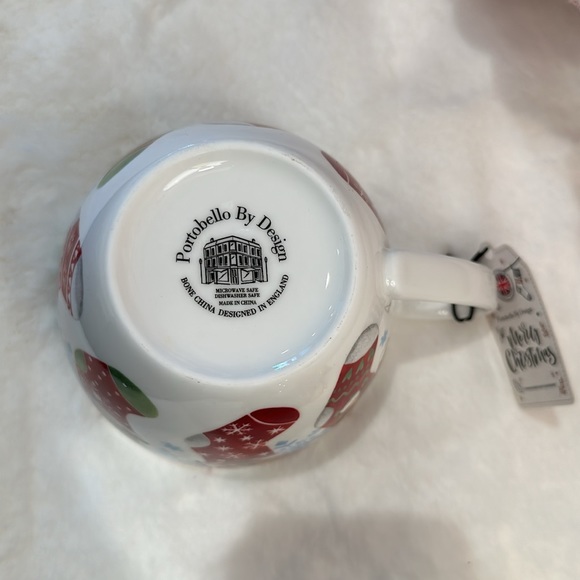 Portobello By Design Christmas puppies mug - Picture 6 of 9